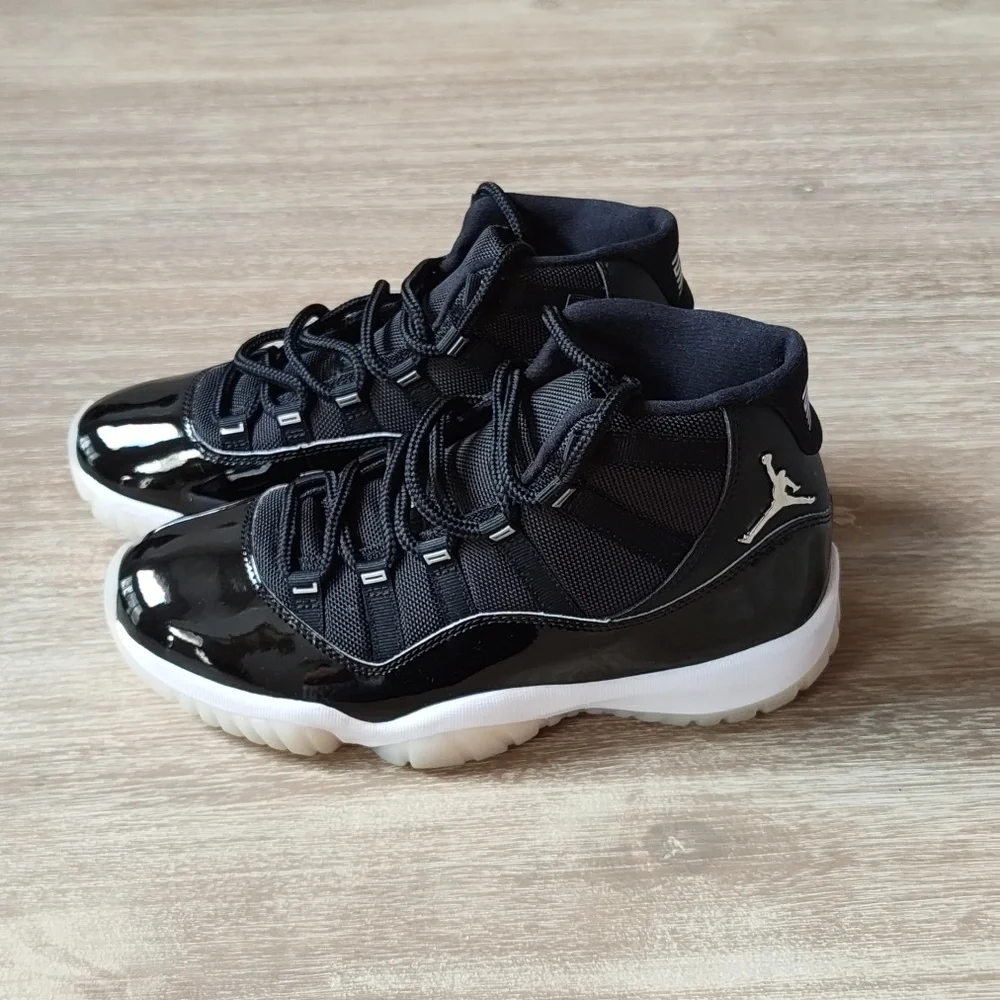 Nike Air Jordan 11 Retro CT8012-011 